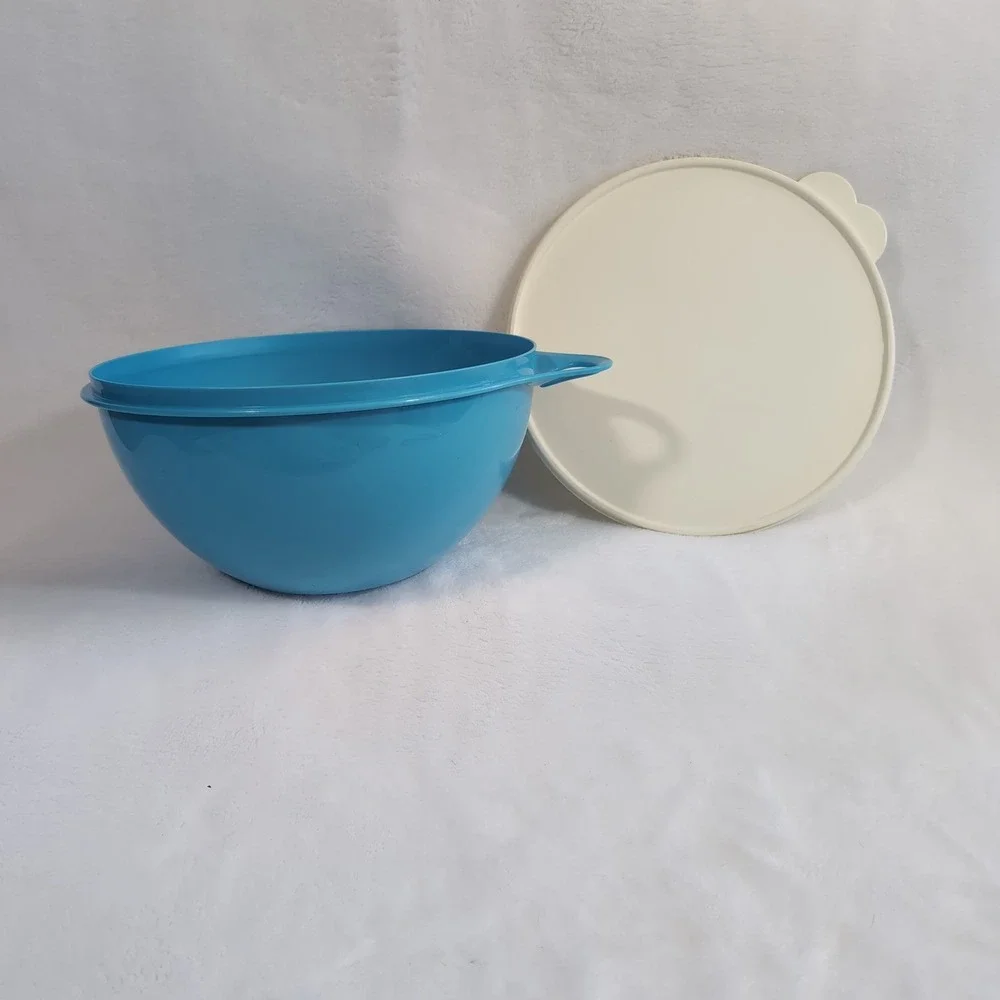 Tupperware Thats A Bowl 4.5L 19 cups‎ Blue Medium Mixing Bowl Thumb Loop Handle